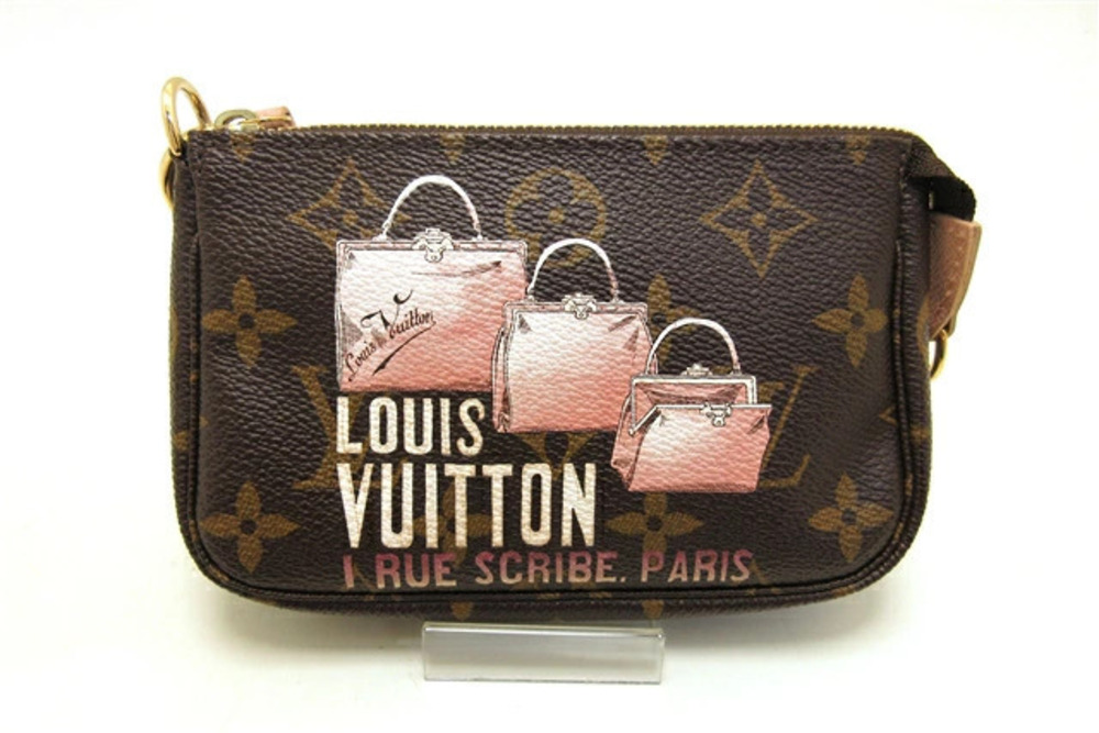 LOUIS VUITTON Pochette Accessoires Monogram Bag